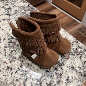 Fleece lined toddler moccasins size 4